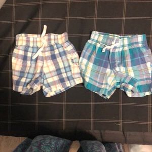 2 pairs of shorts